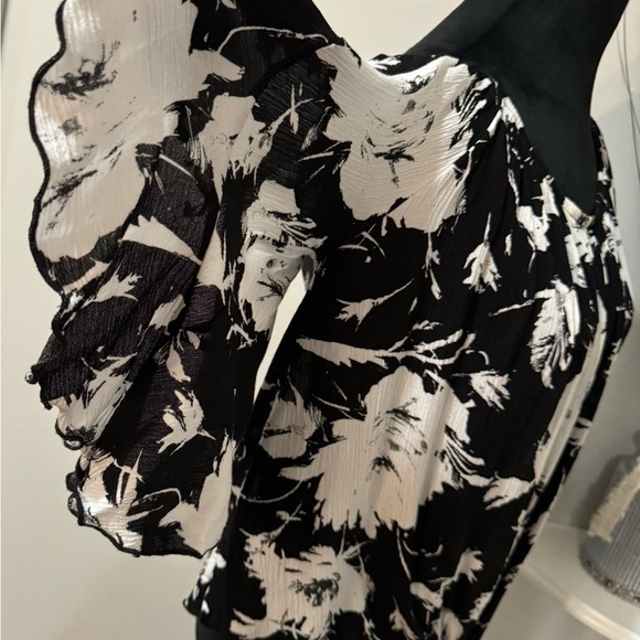 Meghan Los Angeles women size small, flowy 3/4 sleeve - Picture 3 of 9